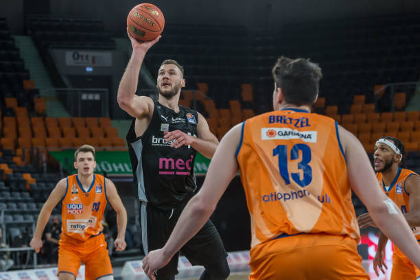 钟内控球率 钟内控球率