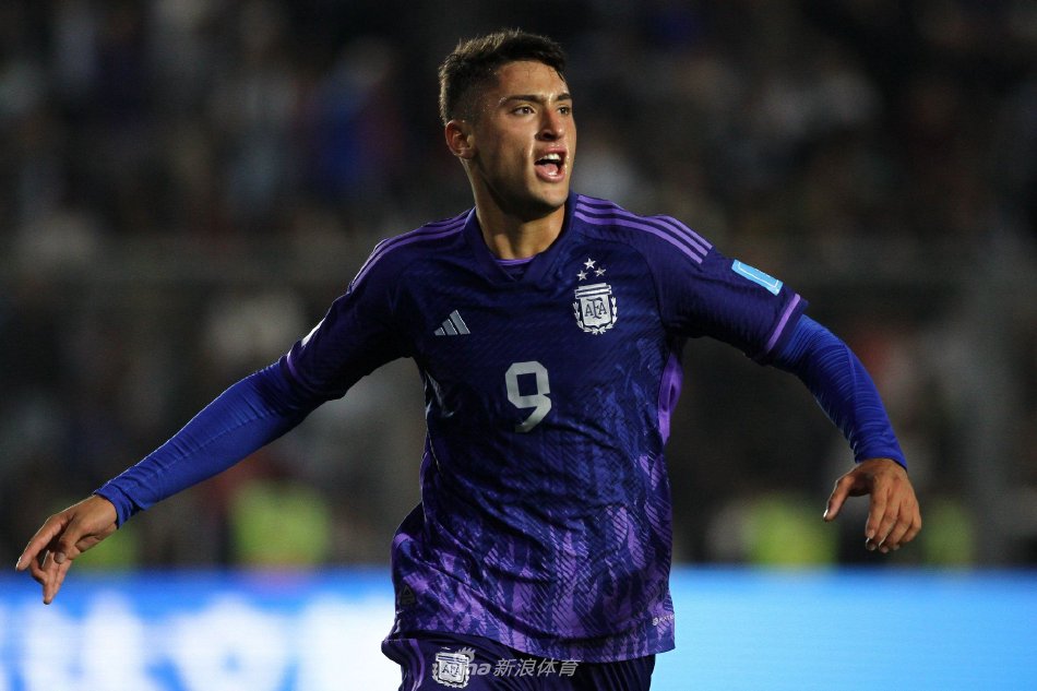 攻守平衡的 攻守平衡的