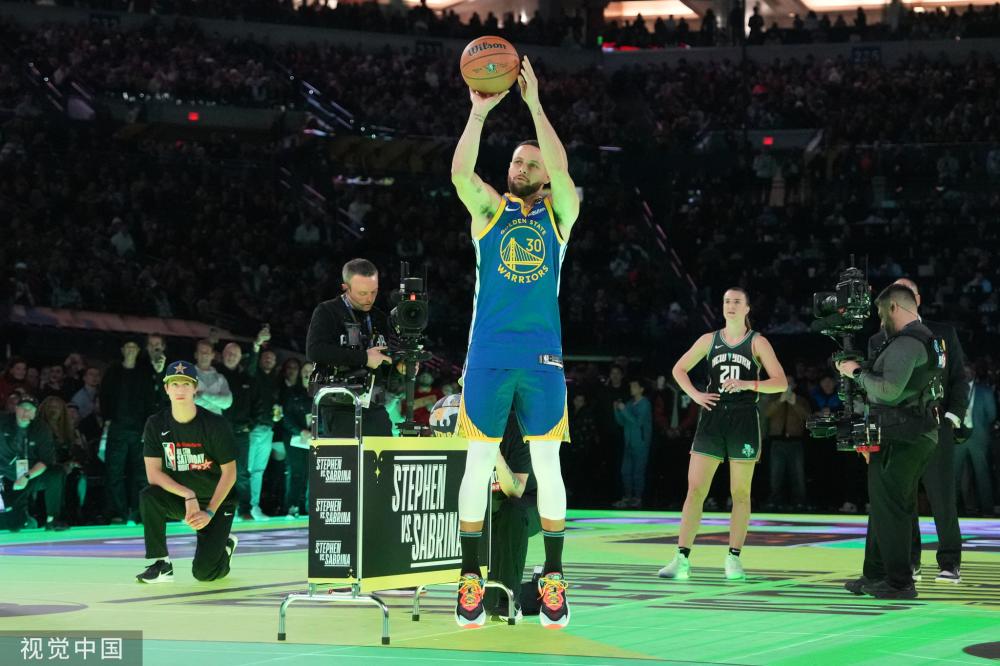 中场双后腰 中场双后腰